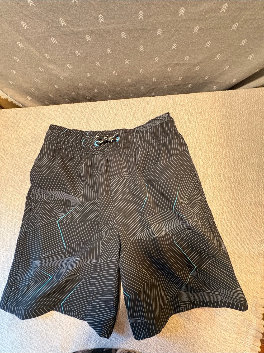 Boys 10-12 Athletic Works  Black Geometric Swim Trunks with Teal Accents w mesh